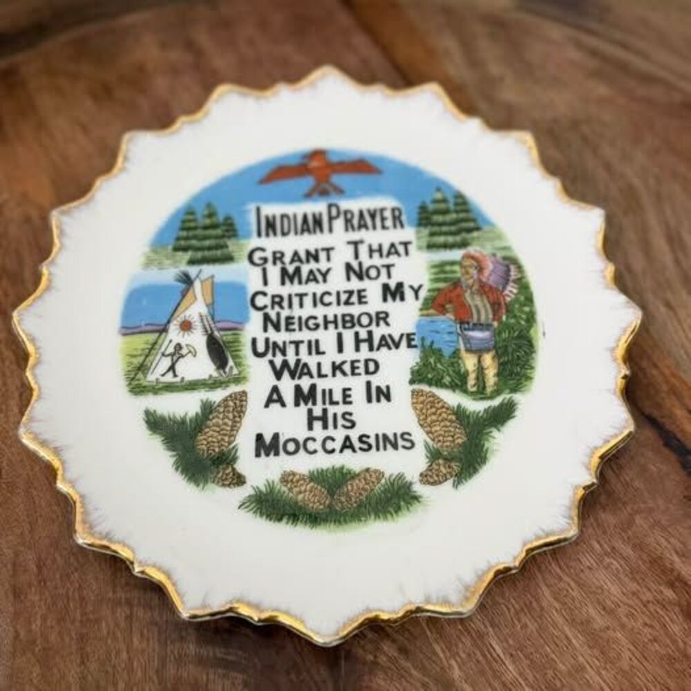 Vintage Japan "Indian Prayer" Souvenir Collector Plate Gold Trim 7.5"